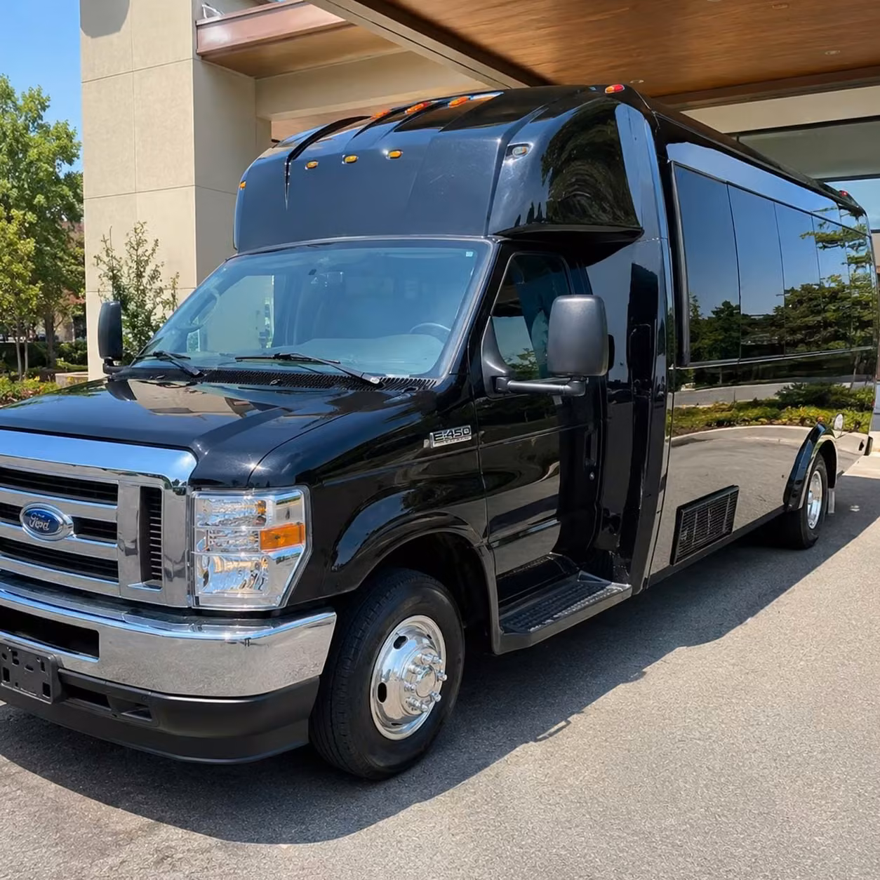 concert bus rentals in league city