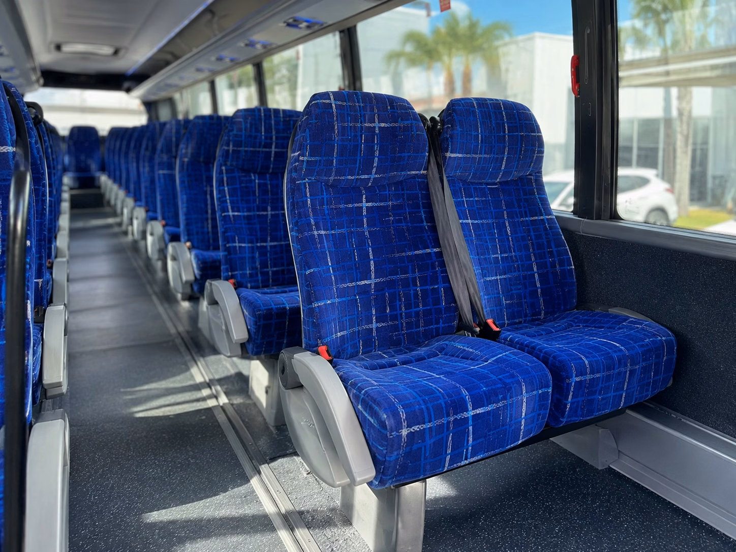 guest shuttle services between league city hotels and wedding venues